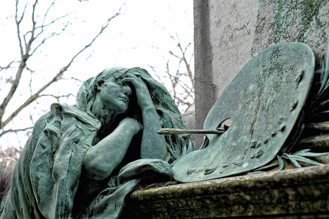 Private Père Lachaise Cemetery Walking Tour - Small-Group Comfort, Private Feel, and How to Use It