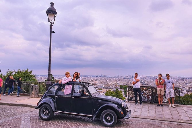Private ride in a Citroën 2CV in Paris - 2h - Champs-Élysées With Joe Dassin Energy: Pont des Invalides to Arc de Triomphe