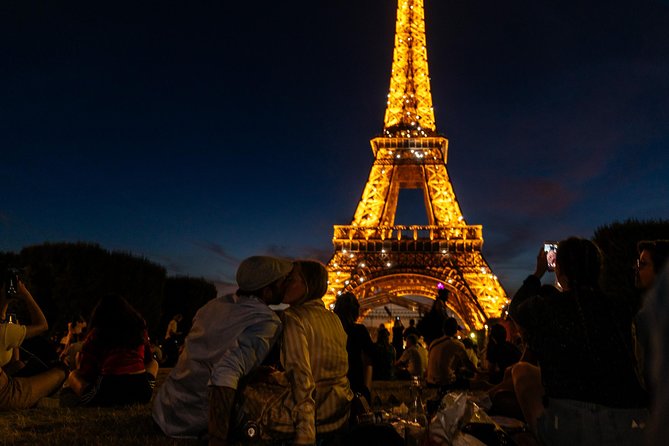 PRIVATE TOUR: Highlights & Hidden Gems of Paris With Locals - Galerie Vivienne, Opera Bastille, and what you’ll learn by seeing contrasts