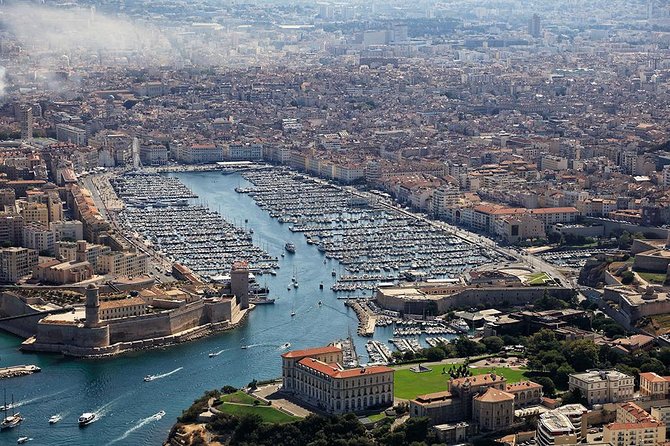 Private tour in Aix-EN-Provence, Marseille and Cassis! - Le Vieux Port: panoramic views and the freedom to linger