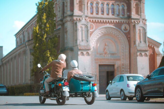 Private tour: visit Deauville in a sidecar - Sidecars and safety gear: what passenger comfort really means