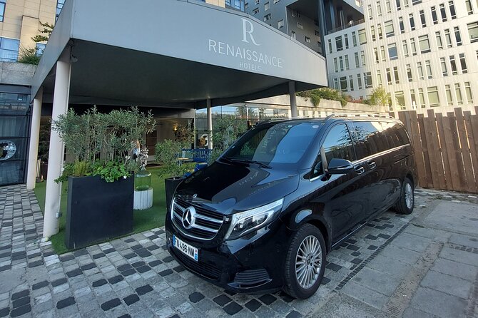 Private Transfer from CDG or ORY Airport to Paris City - Where your driver meets you at CDG or ORY arrival halls