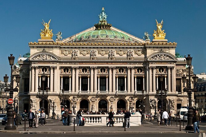 Private transfer from PARIS city to CDG or ORY airport - Vehicle comfort and luggage help, the details that make it worth it