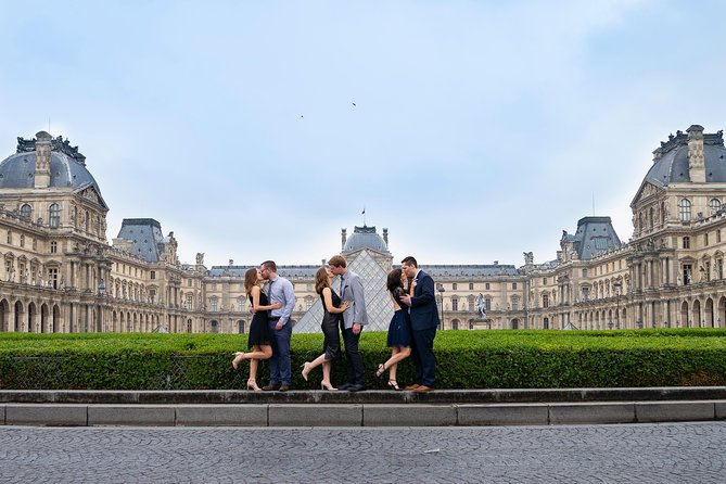 Professional Photo Shoot Walking Tour in Central Paris - Price and Value, $290.72 Per Group Up to 6