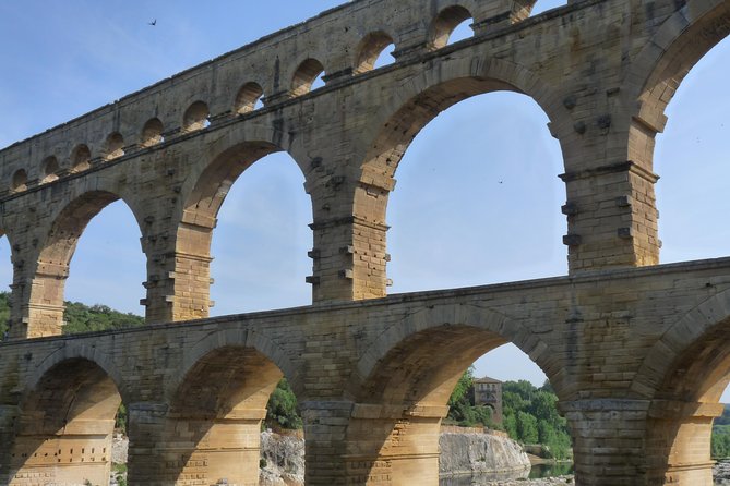 Provence in a Day Trip from Aix - Small Group Minibus, English Guidance, and Comfort Tips