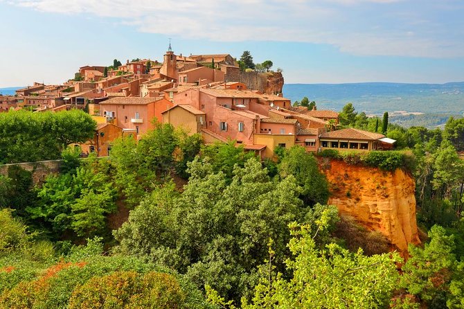 Provence Wineries and Luberon Villages Day Trip from Aix-en-Provence - Two included wine tastings near St-Victoire: what you’ll really get
