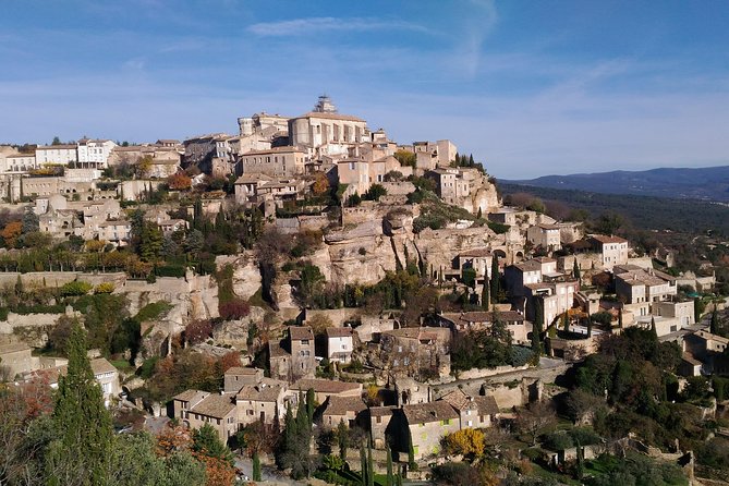 Provence Wineries and Luberon Villages Day Trip from Aix-en-Provence - Roussillon’s ochre village time: plan for heat