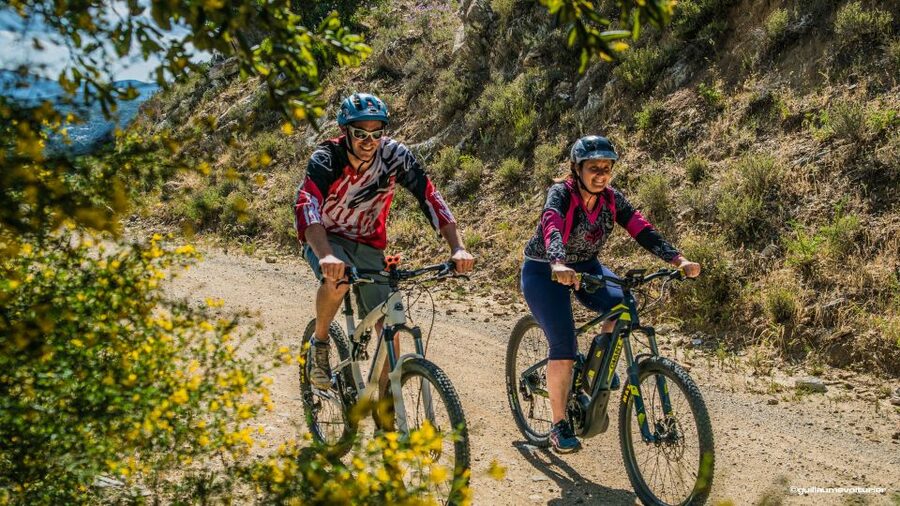 Ramatuelle: Tracks & Tasting Winery Tour by Mountain E-Bike - Terrain, comfort, and the details that affect your ride