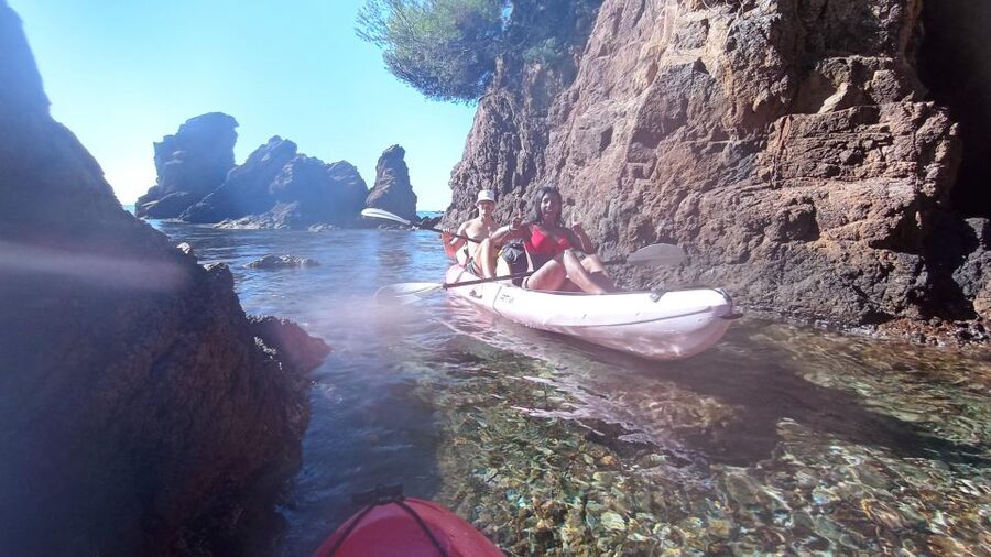 Rando Kayak Agay Guided Visit - Who should book this guided kayak visit in Agay