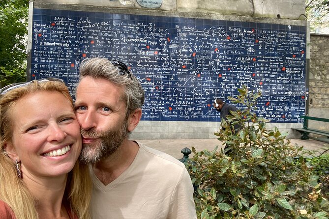 Romantic Montmartre: Paris Lost Lovers Exploration Game and Tour - Playing on your phone: setup, offline use, and connection reality