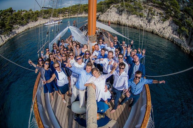 Sailing day in the heart of the Calanques - Calanque de Morgiou: more creeks, more coastline angles