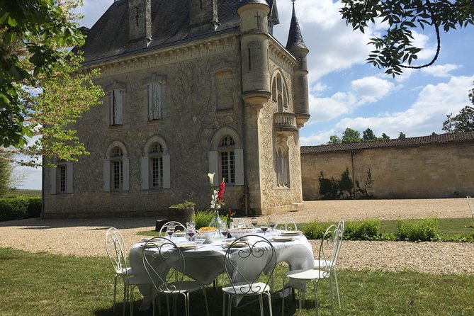 Saint-Emilion Small-Group Electric Bike Wine Tour Tastings & Lunch from Bordeaux - Family estate stop: lunch and wine tasting in the middle of it all
