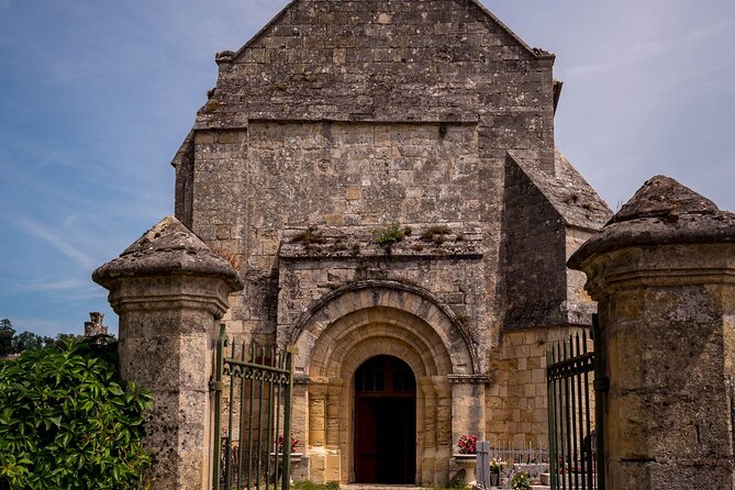 Saint-Émilion Wine Tour By Premium Electric Bike, Lunch Included - Final cycling back to Saint-Émilion and the third tasting in the village
