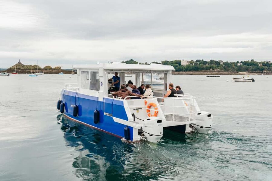 Saint-Malo: Guided Boat Tour with Local Captain - Key things that make this Saint-Malo boat tour worth it