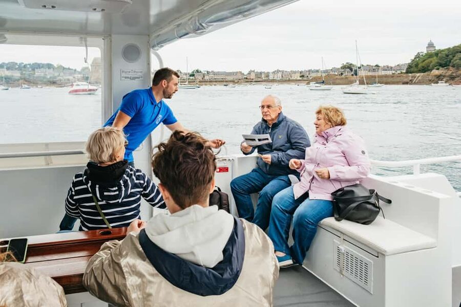Saint-Malo: Guided Boat Tour with Local Captain - Petit Bé and the tidal island experience you should plan for