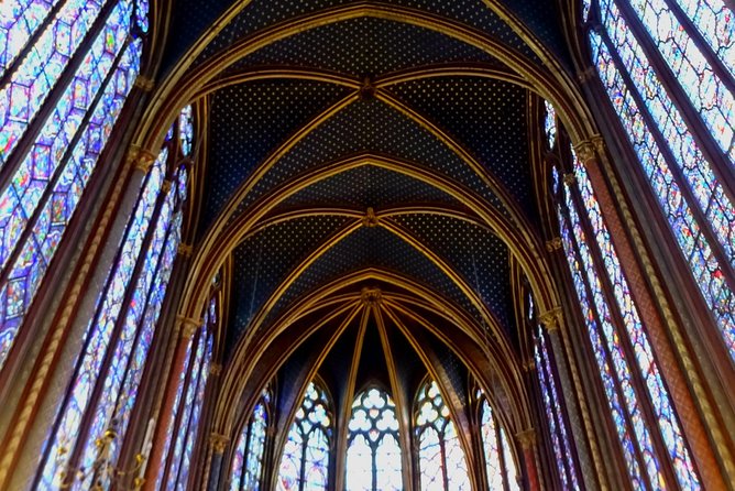 Sainte Chapelle 1h Guided Tour with entrance ticket - Eng / Esp - What You Learn About Louis IX and the Holy Relics