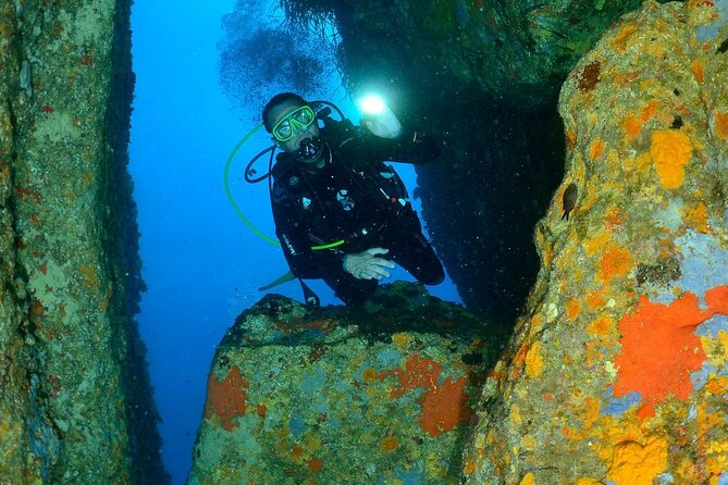 Scuba diving baptism - Inside the baptism: one monitor, one person, max 6 meters