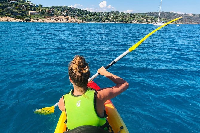 Sea kayaking in the heart of the Ramatuelle Nature Reserve - The best part: clear-water coves you reach by kayak, not by crowd