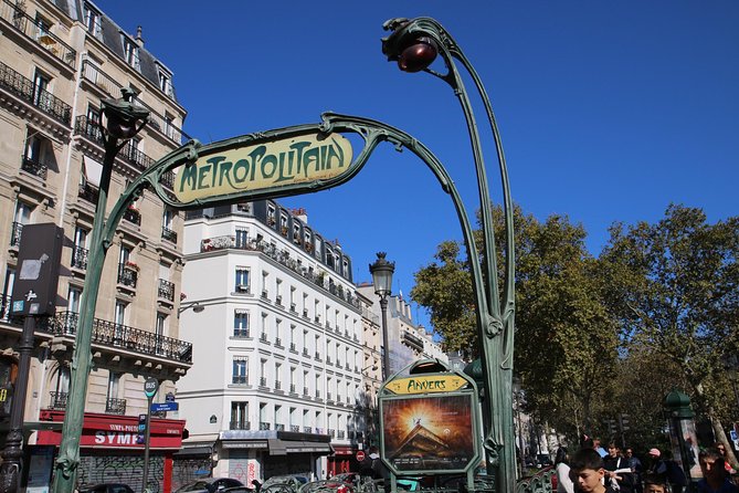 See 10+ Top Paris Sights, Fun Guide - The guide factor: why small-group tours feel different here
