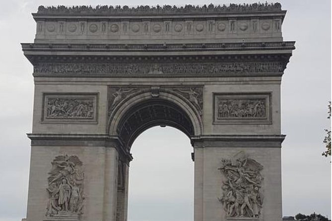 See 10+ Top Paris Sights, Fun Guide - Montmartre in 60 minutes: the neighborhood that teaches you Paris