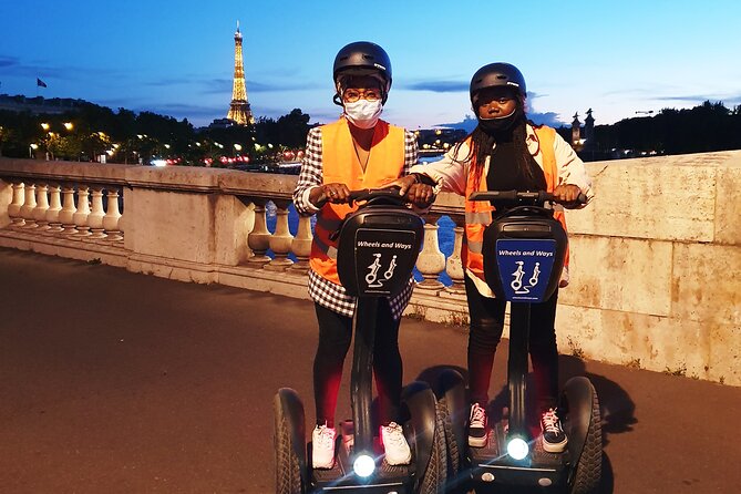 Segway by night ! Illuminated Paris - The 2-hour pace: what you will feel, and who this suits best