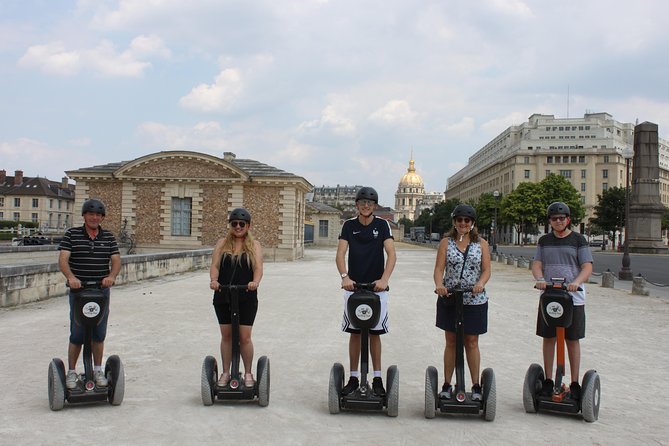 Segway tour Paris - Getting started: training, helmet, and the comfort factor