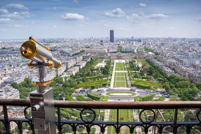 Seine Dinner Cruise, Eiffel Tower Access and Moulin Rouge Show - A Coach Ride to Montmartre: Expect Movement Between Stops