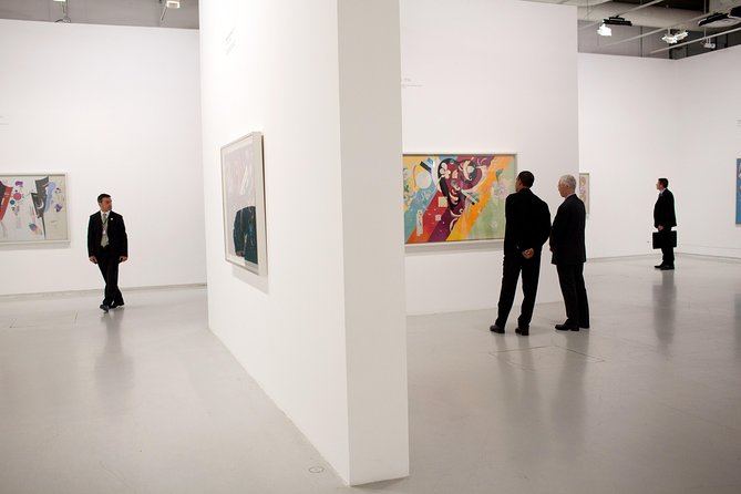 Skip-The-Line Centre Pompidou Paris Guided Museum Tour - Semi-Private 8ppl Max - Centre Pompidou at 5pm: why this timing feels smart