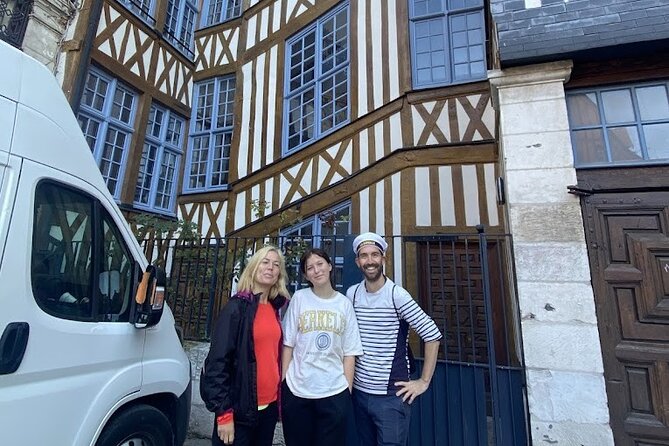 Small Group Guided Tour of the Secret History of Rouen - Gros-Horloge: the Renaissance arch and a clock from the 1300s