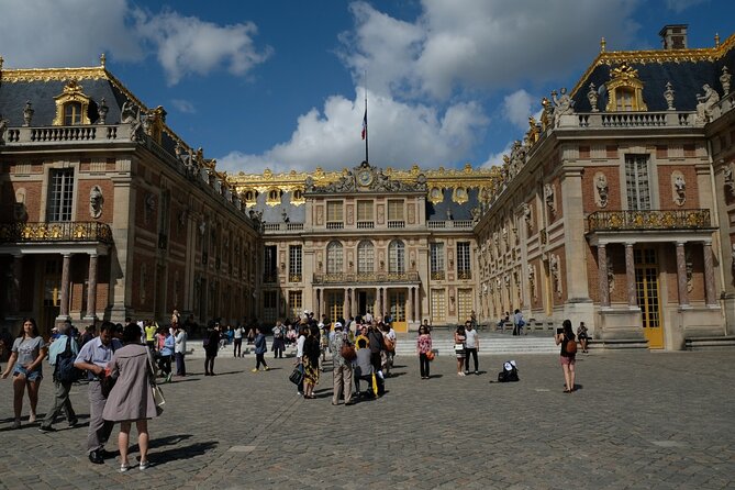Small Group Paris to Versailles Day Trip with Garden Stroll - La Galerie des Carrosses: why the royal coaches matter