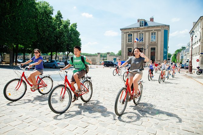 Small Group VIP Versailles Bike Tour from Paris with King's Apartments Access - Palace of Versailles and the skip-the-line entry moment