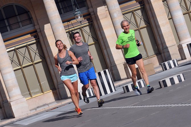Sports, fun and educational discovery of Paris - Entering Paris by running, with pickup that actually helps