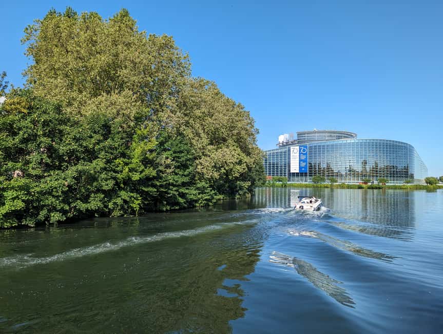 Strasbourg : European District Walking Tour - Wacken District and the Ill River, where modern Strasbourg feels like it’s moving