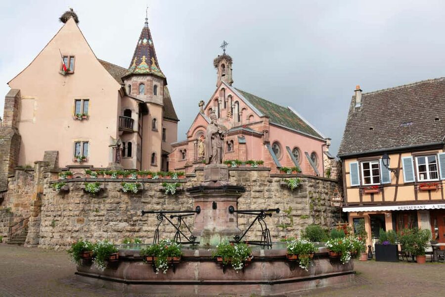Strasbourg: Full-Day Small Group Tour to Colmar & Riquewihr - Riquewihr: medieval lanes, flowers, and shopping time