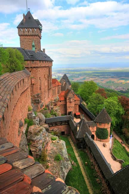Strasbourg: Full-Day Small Group Tour to Colmar & Riquewihr - Colmar for 2.5 hours: Little Venice, canals, and half-timbered streets