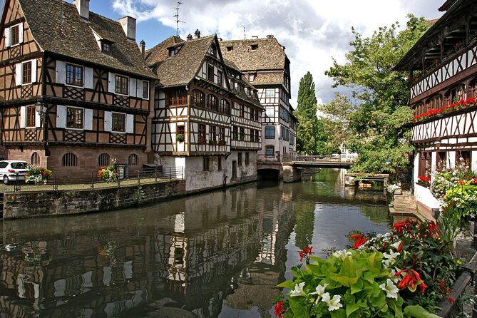 Strasbourg : Private Custom Walking Tour With A Local guide - What You Actually Do on the Walk, From First Steps to Final Photos