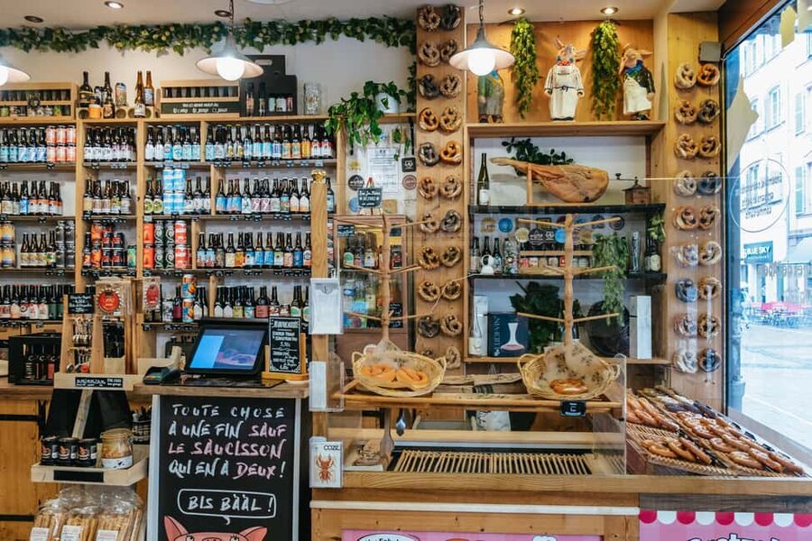 Strasbourg: Traditional Food Walking Tour with Tastings - Alsatian wine (and sometimes beer): what to pay attention to beyond the taste