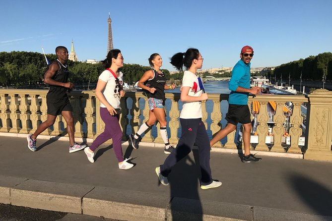 Sunrise Run & Sightseeing in Paris - Setting off from Fontaine Saint-Michel, and why the start matters
