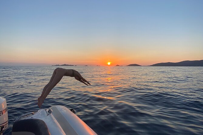 Sunset boat cruise with Aperitif at the Sanguinary Islands - Ajaccio to the Sanguinaires: a fast ride that sets the tone