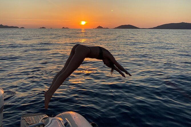 Sunset boat cruise with Aperitif at the Sanguinary Islands - Who should book this cruise (and who should skip it)