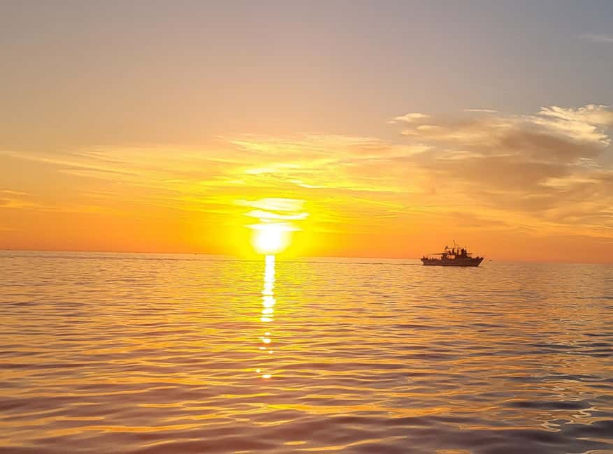 Sunset Boat Trip Visit, natural reserve coast - From CMPV Propriano to the Calanques Coast