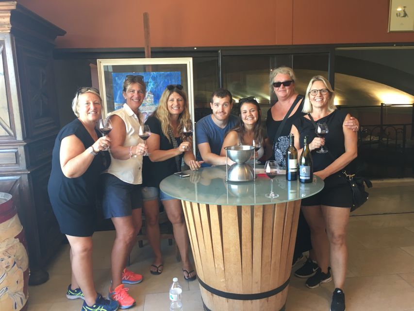 The Châteaux of Grès de Montpellier & Wine Tasting - Wine flight format: how you taste whites, rosés, and reds across the day