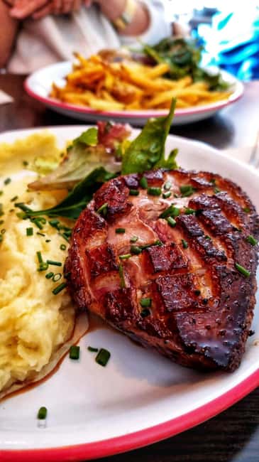 The Ultimate Bordeaux Food Tour: Full Meal & Fine Wines - Place de la Bourse to Bordeaux Streets: The Walk That Gets You Oriented Fast