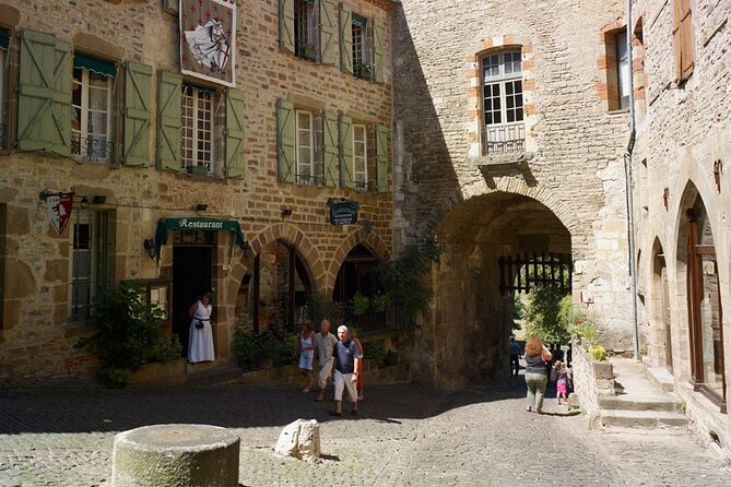 Toulouse : Albi and Cordes/Ciel Day Trip with audio guides - What Makes This Trip Worth Booking Instead of DIY