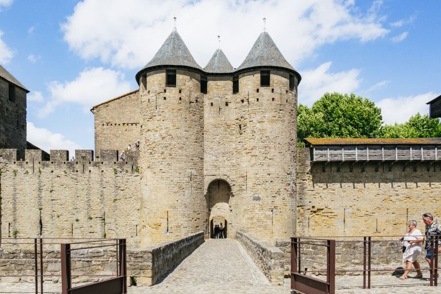 Toulouse: Carcassonne Day Trip by Coach with Audioguide - Download the Henri Trip audioguide before you arrive (and save your data)