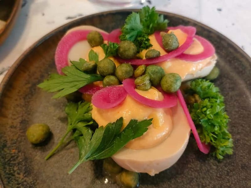 Toulouse: Guided Food Tour with Tastings - Behind the Scenes: Friendly Shops and Local Produce