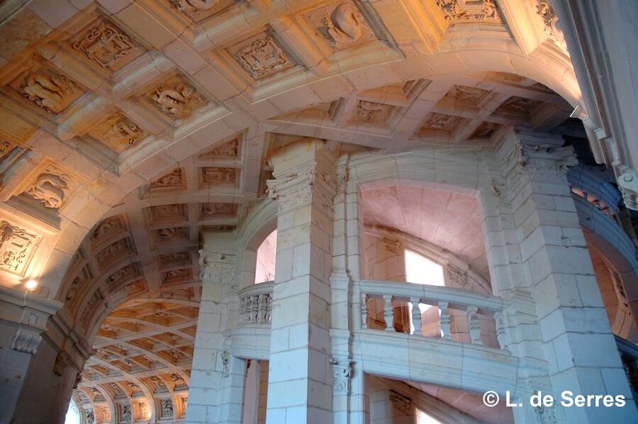Tours/Amboise: Chambord, Chenonceau Day Trip & Wine Tasting - The wine tasting at Les Caves Ambacia is the day’s best reset