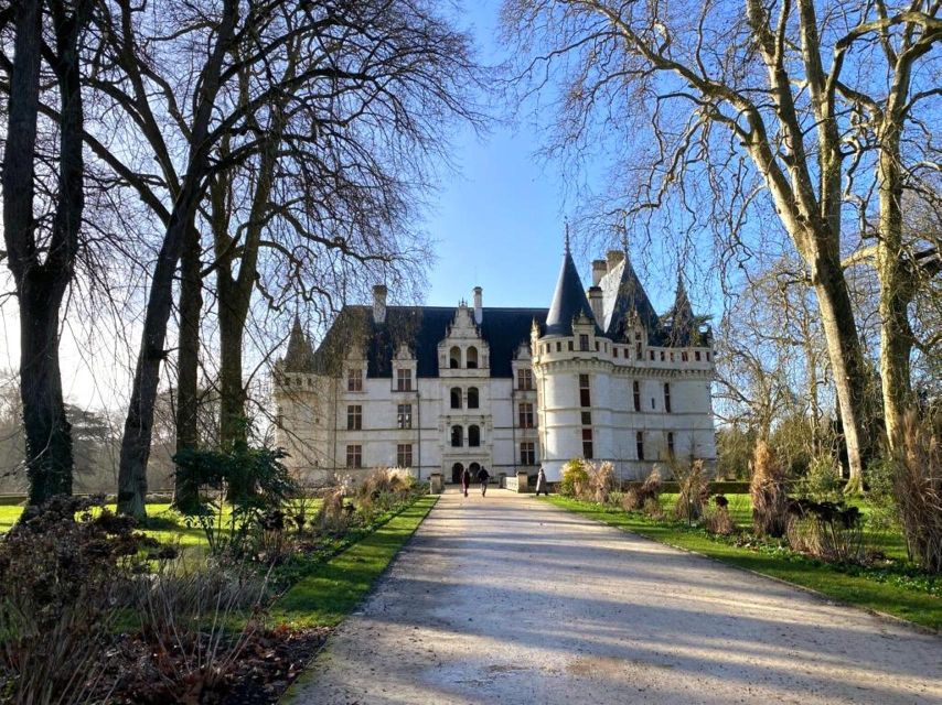 Tours: Chateaux Azay-le-Rideau and Villandry Morning Tour - Timing your Azay visit: guided tour plus breathing room