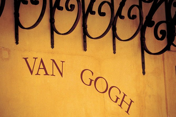Van Gogh & Carrières de Lumières Half-Day Tour from Avignon - Timing tips: morning vs afternoon