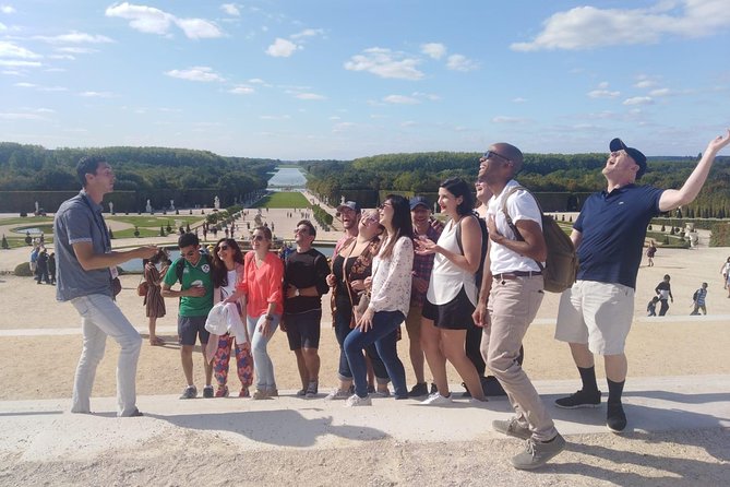 Versailles Bike Tour with Market, Gardens & Guided Palace Tour - Starting at the Château front sets the day’s pace